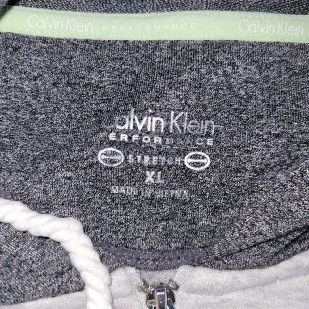 Calvin Klein Stetch performance fullzip jacket - Picture 4 of 5